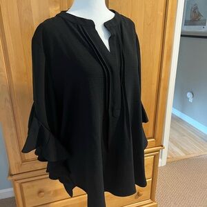 NWT Vince Camuto Citrus Splash 3/4 sleeve flounce ruffle sleeve.